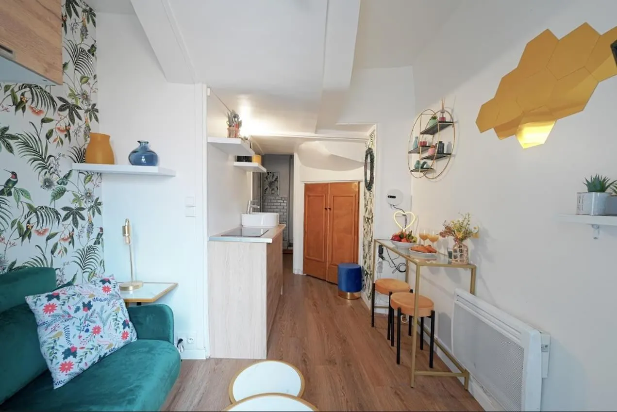 Apartament Cosy Renovated Studio In Heart Of Marais, Best Area To Discover In Paryż 0*,